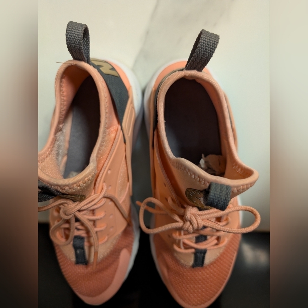 Nike Air Huarache Run Ultra 'Bleached Coral’ Sneakers Size 5Y Box  MSRP $95 - Picture 10 of 11